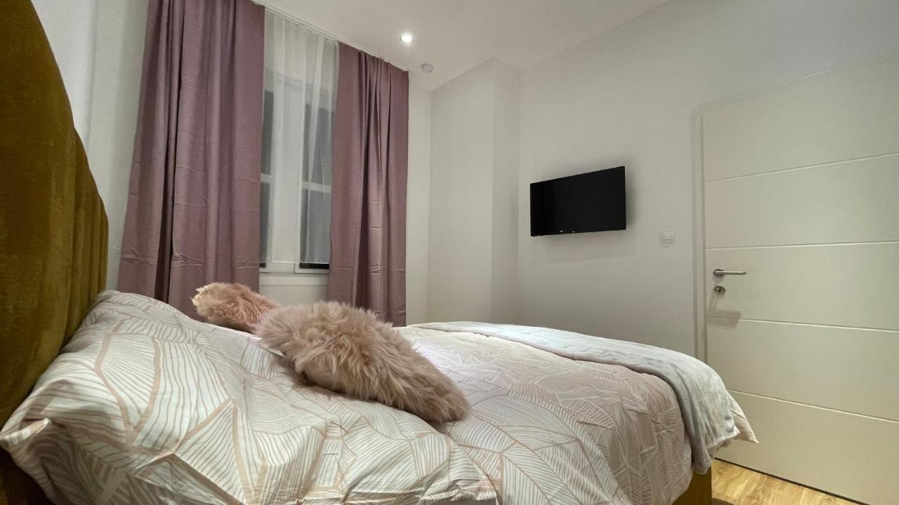 D&d Schonbrunner Deluxe Appartement